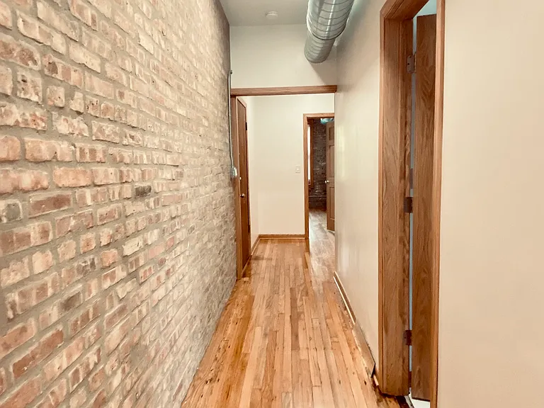 3429 W Hirsch St #2E — Photo 9