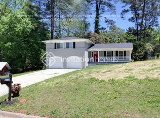 2416 Tiffany Cir, Decatur, GA 30035