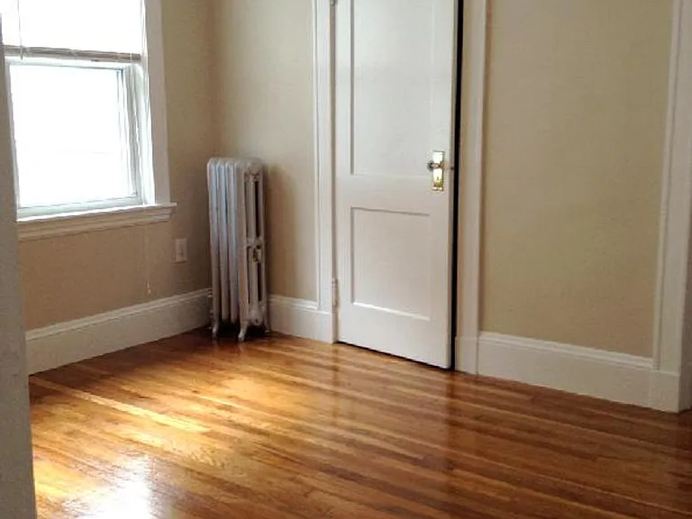 32 Irvington Rd #1 — Photo 9