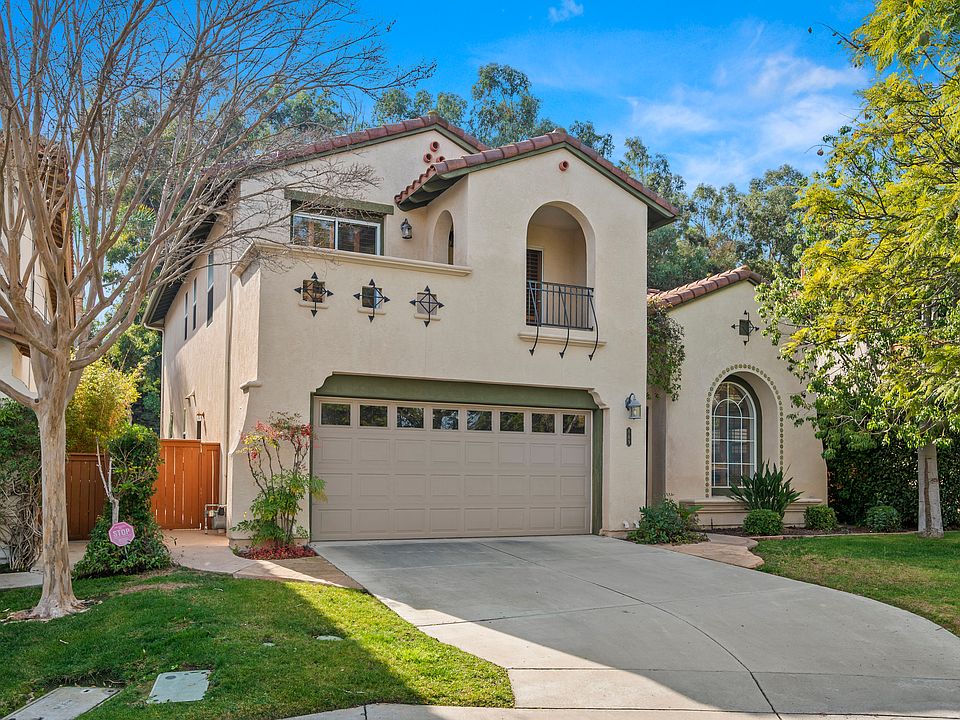 1st image of 869 Esperanza Pl