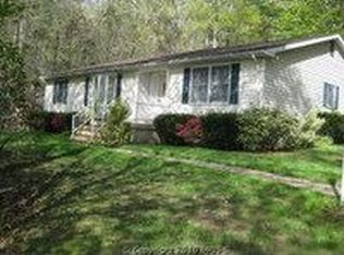 97 Buchanan Valley Rd, Orrtanna, PA 17353