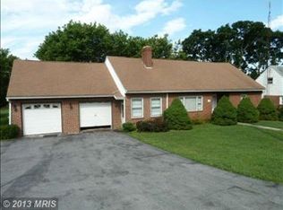 618 N Main St, Boonsboro, MD 21713