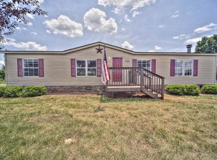 693 Cool Spring Rd, Statesville, NC 28625