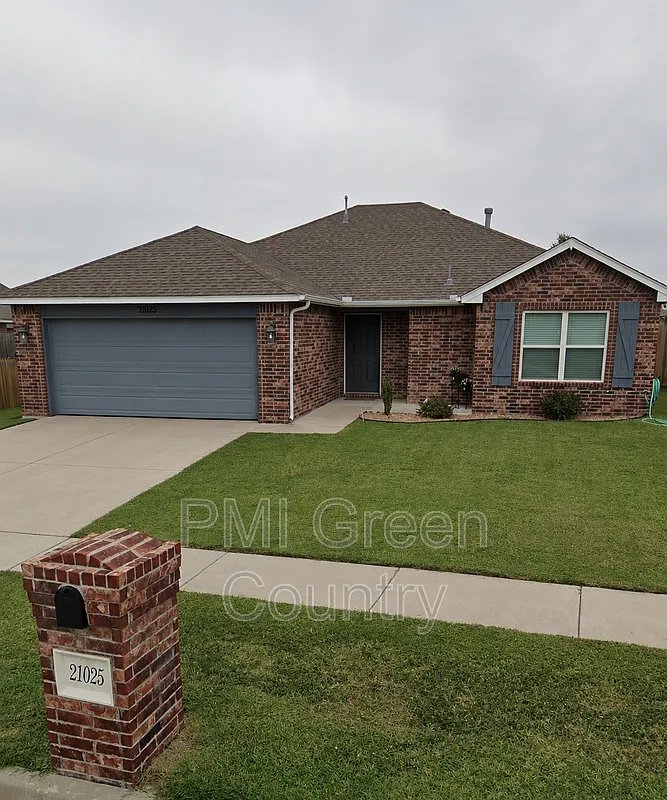 Eagle Ridge — Photo 1