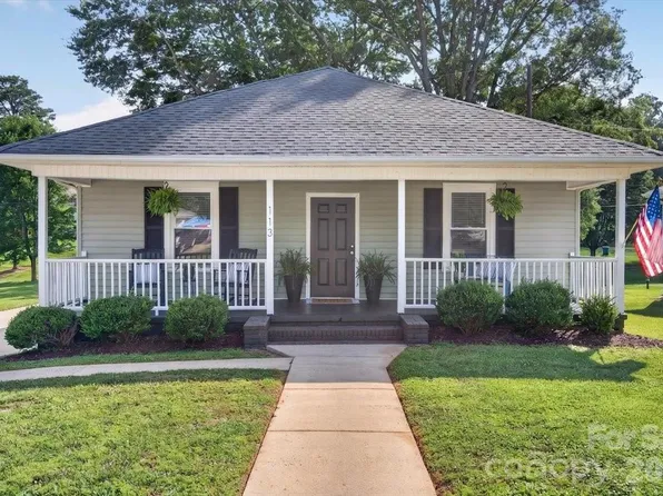 113 Pleasant St, Belmont, NC 28012