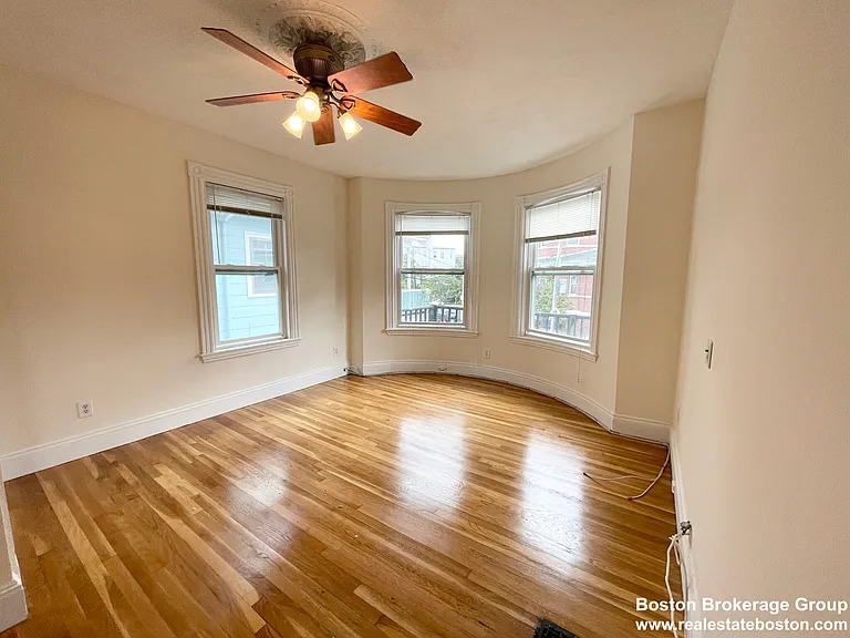 72 Roseclair St #2 — Photo 5