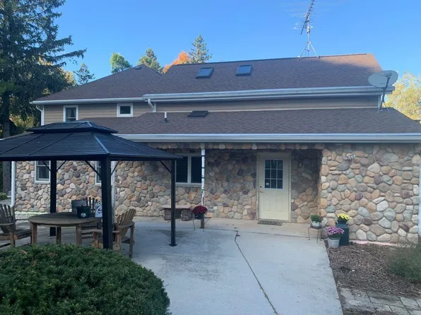 W6399 County Road U, Plymouth, WI 53073