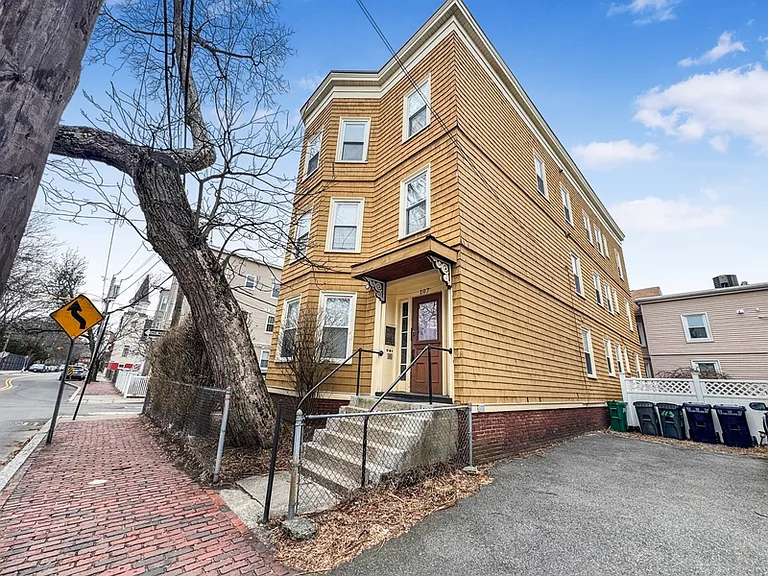 107 Columbia St #1 — Photo 14