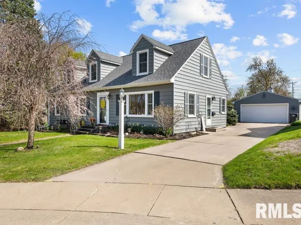 333 29th Ave N, Clinton, IA 52732