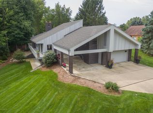 1829 Spring Lake Dr, Okemos, MI 48864