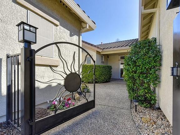 2nd image of 7145 Stagecoach Cir