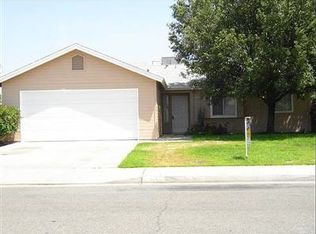 2400 Sierra View St, Selma, CA 93662