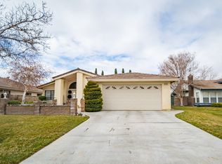 44329 Ruthron Ave, Lancaster, CA 93536