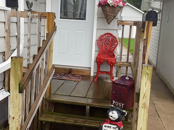 Back apartment entrance.