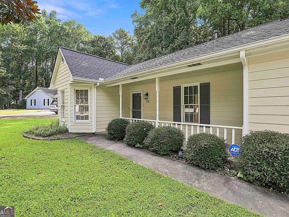 5th image of 128 Treillage Ln