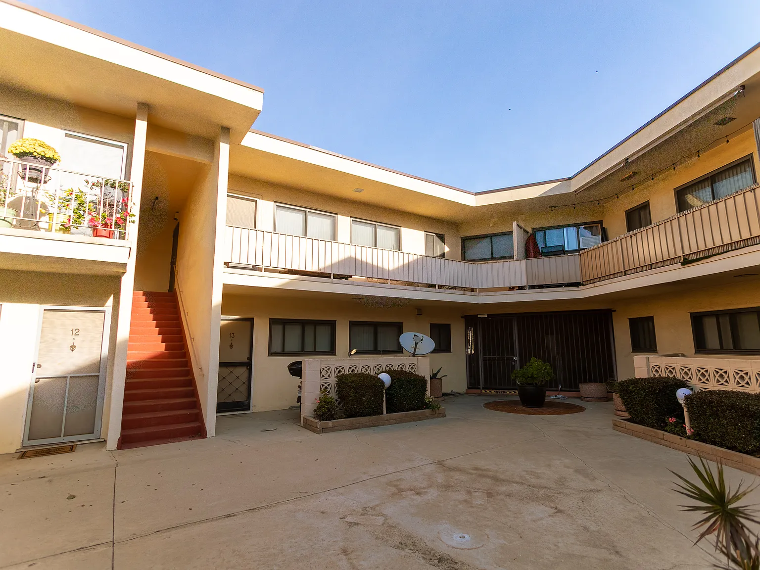 8200 W Manchester Ave — Photo 3