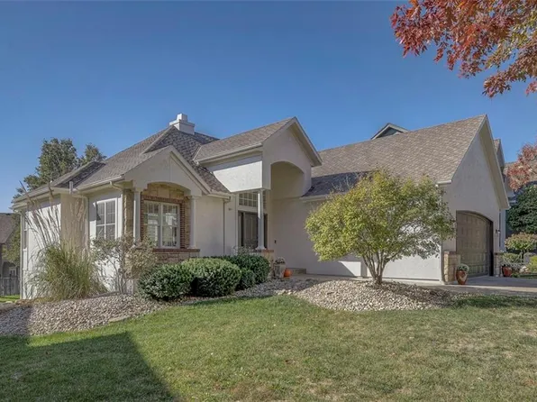 19603 W 97th Ter, Lenexa, KS 66220