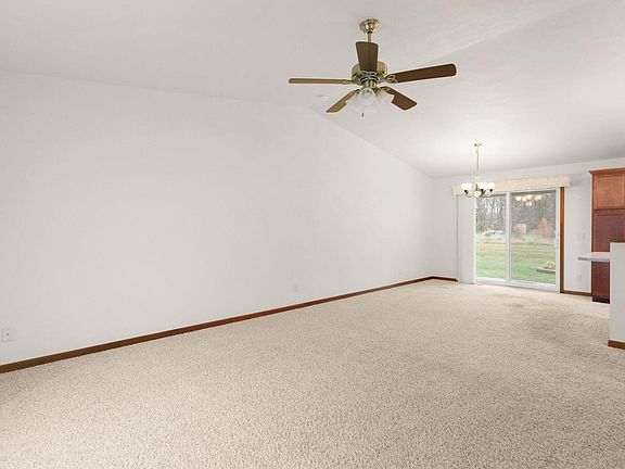 3rd image of 1630 Harvest Dr