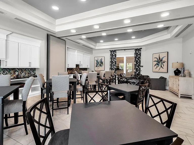 7790 Four Seasons Blvd — Photo 39