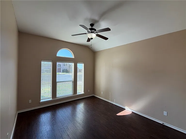 8317 Pocono Cir — Photo 5