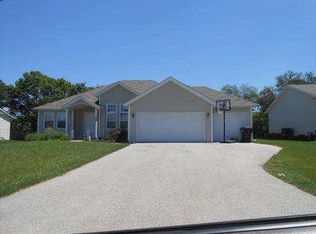 9995 Lismore Rd, Roscoe, IL 61073