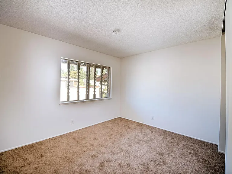 17027 Bernardo Center Dr #B — Photo 12