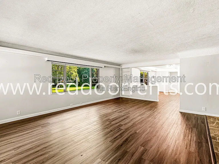 4701 Kessler Boulevard East Dr — Photo 10