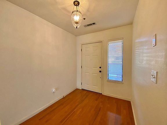 4th image of 1633 San Vicente Ave