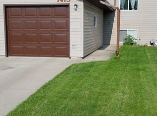 1415 7th Ave NE, Jamestown, ND 58401