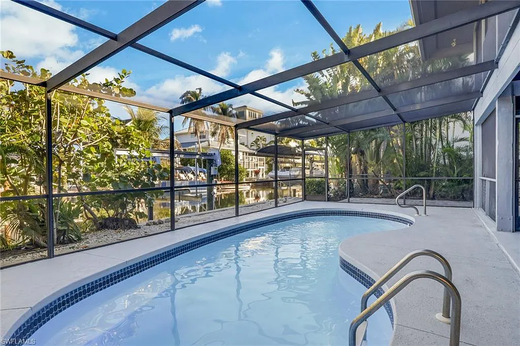 3 bed, 3.5 bath, 1495 sqft, $9,500 — Photo 1