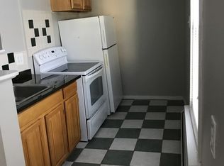 27 Camden Ave APT 1, Providence, RI 02908