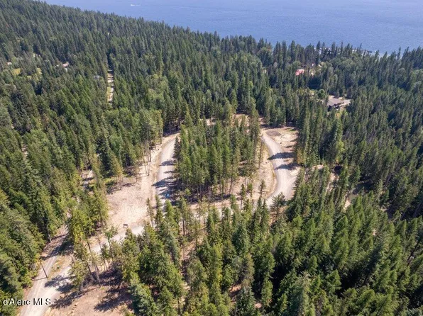 7 Brown Bear Dr, Nordman, ID 83848