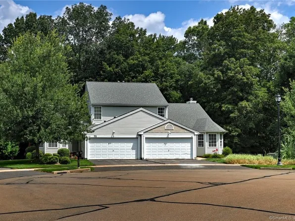 70 Deanarose Place #70, Cheshire, CT 06410