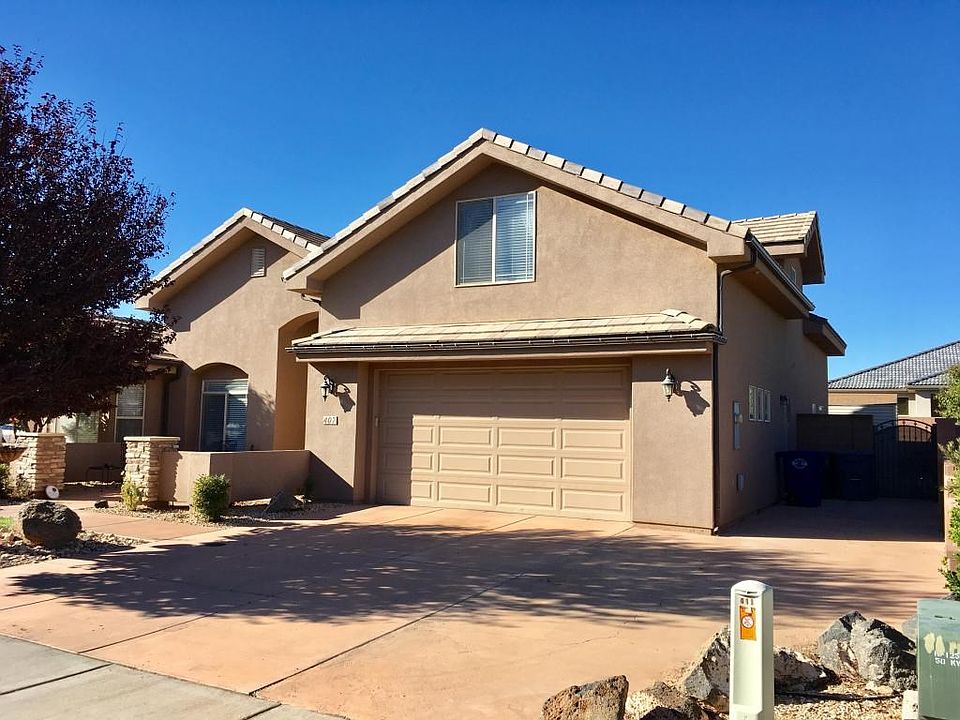 005_COURTYARD ENTRANCE