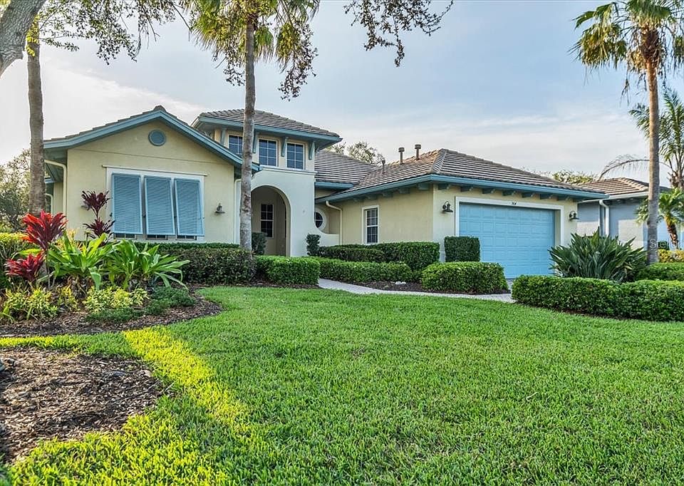 1st image of 904 Riverscape St