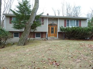 6 Cheyenne Ct, Oakland, NJ 07436