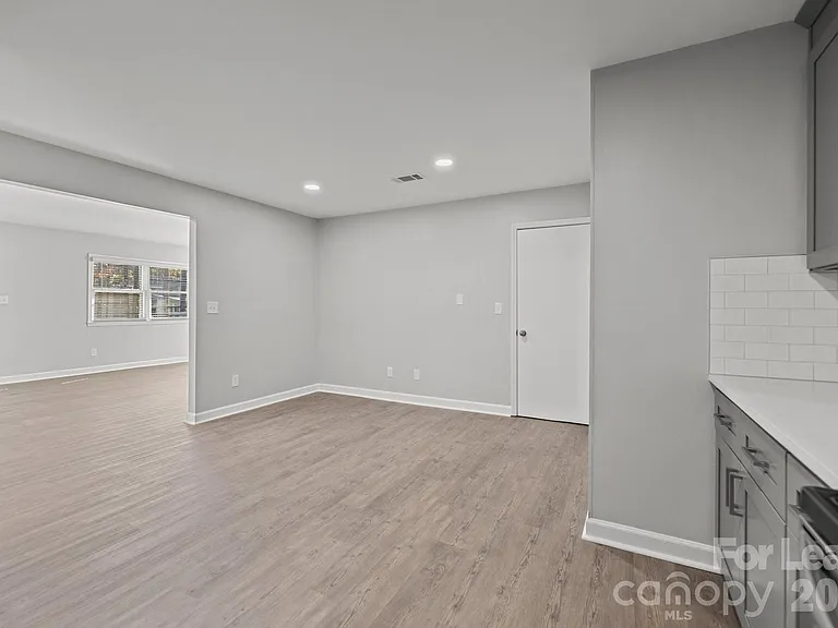 1853 Lakedell Dr — Photo 12