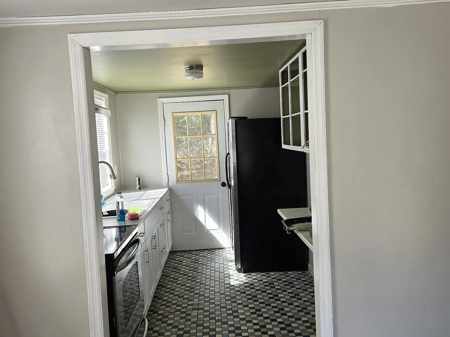 2 bed, 520 sqft, $1,200 — Photo 3