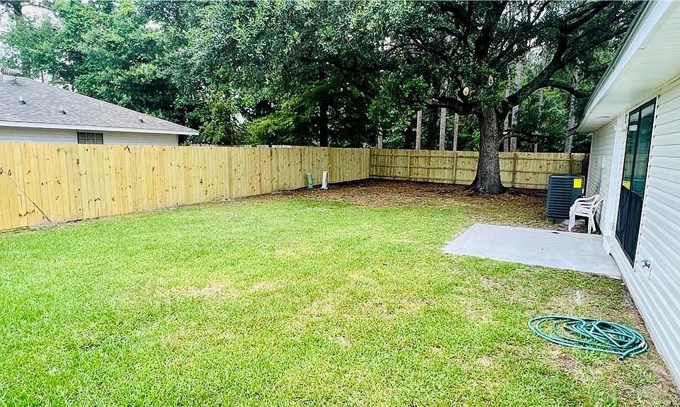 1st image of 801 Huntwyck Cir