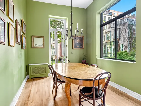 129 West 70th Street image 15 of 15