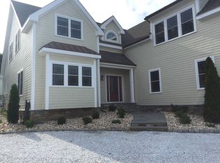 1 Red Bird Trl, Old Saybrook, CT 06475