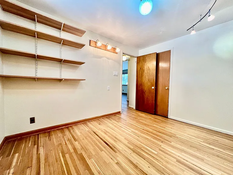 5416 Cody St — Photo 8