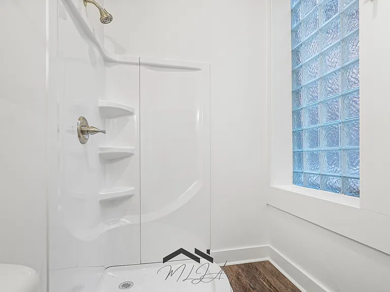 427 Whiteman St #1 — Photo 15