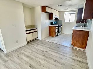 44155 10th St W APT 202, Lancaster, CA 93534