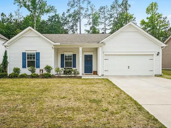 5077 Pioneer Dr, Sanford, NC 27330
