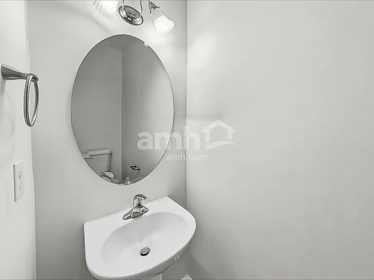 4108 Hampstead Village Dr — Photo 8