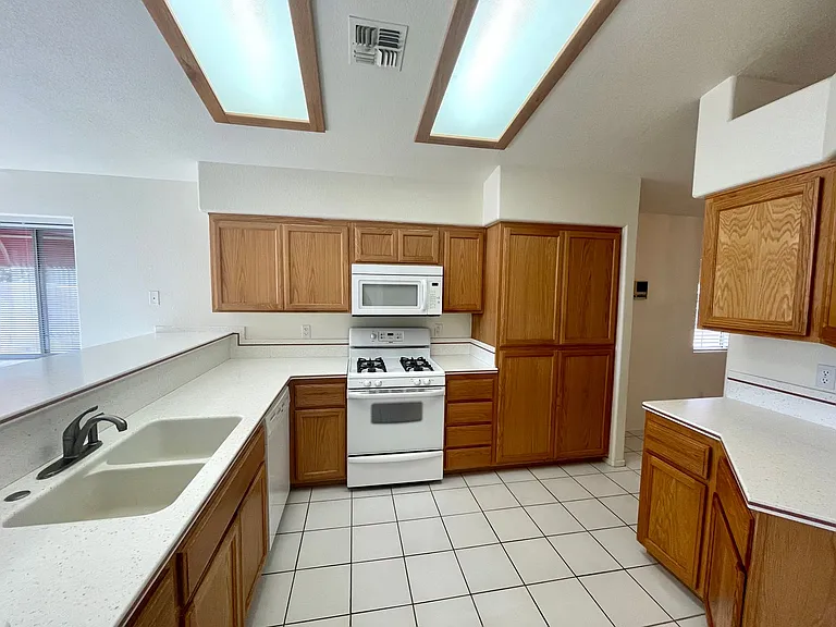 2164 Hi Jolly Dr — Photo 12