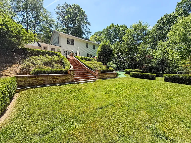 1180 Angelo Ct NE — Photo 24