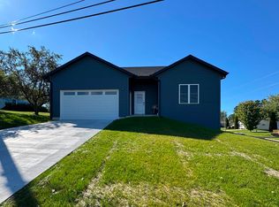 400 Hollander St, Markesan, WI 53946