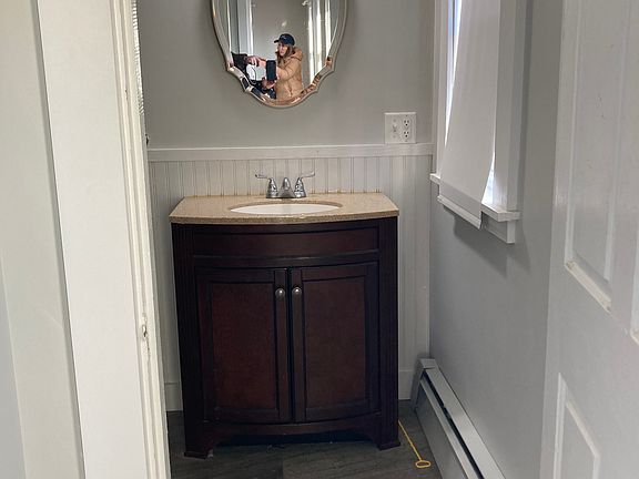 4th image of 1 Franklin St #3